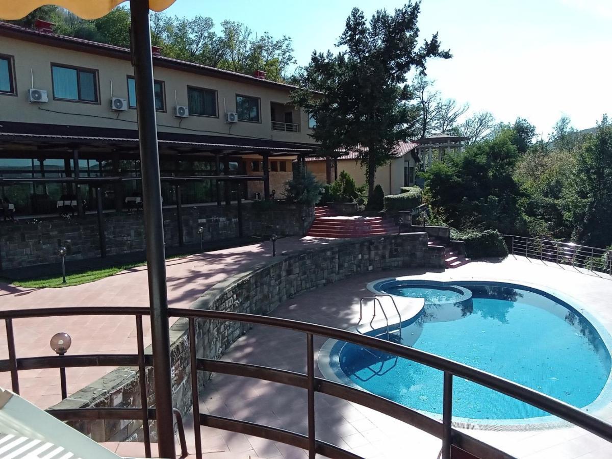 Park Hotel Stratesh Lovech Luaran gambar